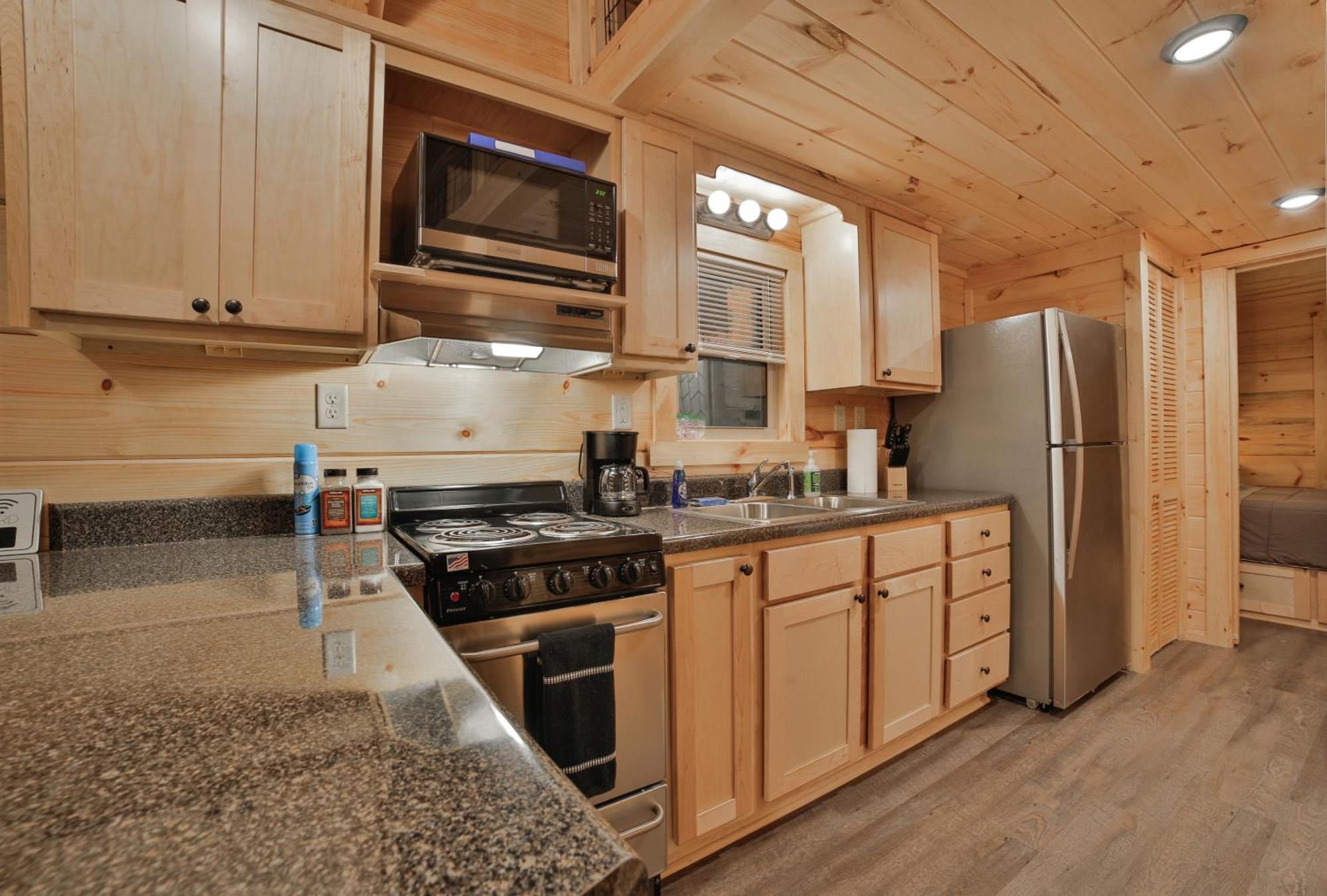 Tiny Cabin Village Private Hot Tub Lynda Cabin Chattanooga Exteriör bild